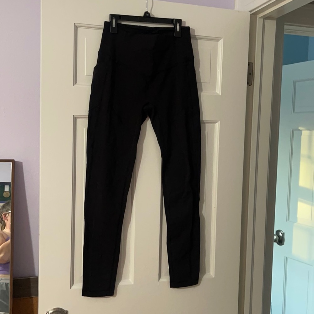 Lululemon leggings with pockets